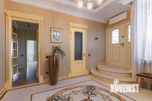 4-к квартира, вторичка, 250м2, 11/11 этаж