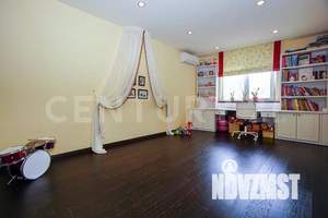 3-к квартира, вторичка, 106м2, 13/16 этаж