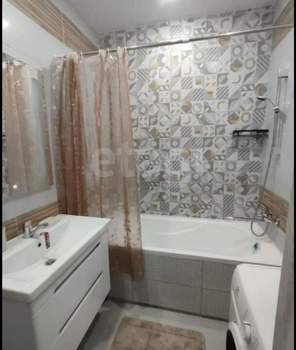 2-к квартира, вторичка, 63м2, 15/24 этаж