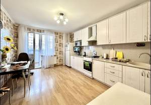 2-к квартира, вторичка, 65м2, 2/14 этаж
