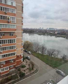 2-к квартира, вторичка, 61м2, 7/16 этаж