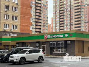 2-к квартира, вторичка, 58м2, 1/18 этаж