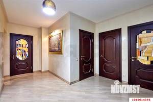 3-к квартира, вторичка, 140м2, 10/18 этаж