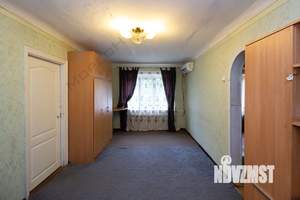 2-к квартира, вторичка, 44м2, 1/4 этаж