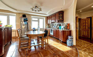 2-к квартира, вторичка, 110м2, 3/9 этаж