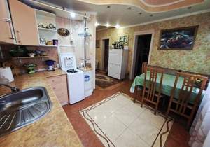 2-к квартира, вторичка, 54м2, 1/3 этаж