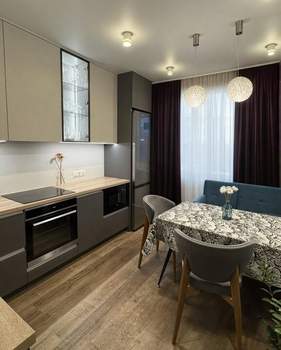 2-к квартира, вторичка, 52м2, 10/17 этаж