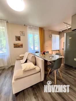 Студия квартира, вторичка, 32м2, 1/3 этаж