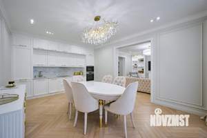 2-к квартира, вторичка, 106м2, 8/20 этаж