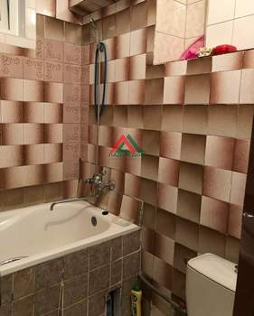 2-к квартира, вторичка, 42м2, 2/2 этаж