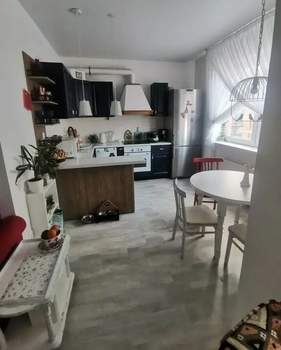 2-к квартира, вторичка, 62м2, 9/9 этаж
