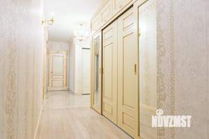 3-к квартира, вторичка, 113м2, 4/19 этаж