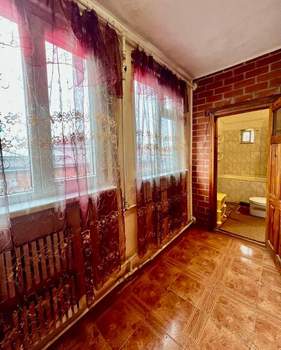 4-к квартира, вторичка, 85м2, 1/2 этаж