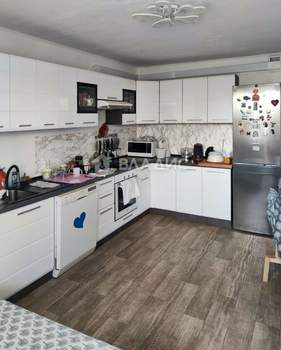 2-к квартира, вторичка, 67м2, 3/16 этаж