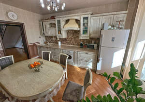 5-к квартира, вторичка, 200м2, 3/4 этаж