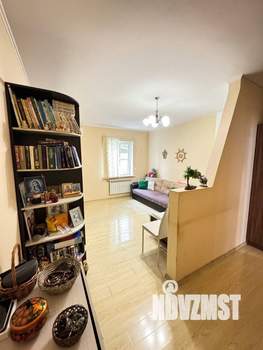 2-к квартира, вторичка, 68м2, 1/3 этаж