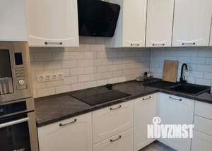 2-к квартира, вторичка, 63м2, 4/19 этаж