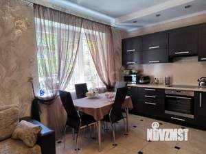 3-к квартира, вторичка, 56м2, 1/7 этаж