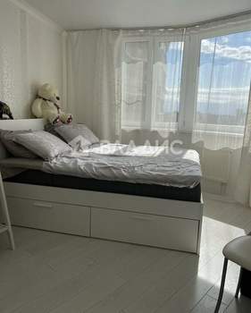 1-к квартира, вторичка, 32м2, 14/24 этаж