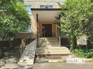 3-к квартира, вторичка, 68м2, 1/9 этаж