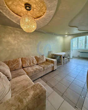 2-к квартира, вторичка, 54м2, 1/10 этаж