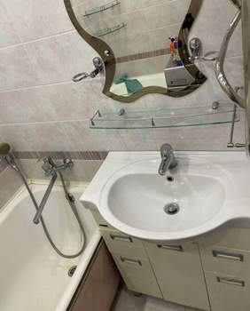 2-к квартира, вторичка, 58м2, 10/12 этаж