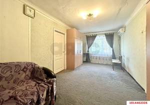 2-к квартира, вторичка, 44м2, 1/4 этаж