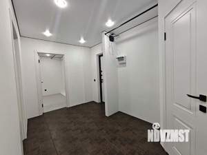 2-к квартира, вторичка, 65м2, 1/18 этаж