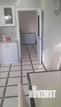 2-к квартира, вторичка, 60м2, 1/18 этаж