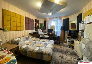 2-к квартира, вторичка, 66м2, 1/2 этаж