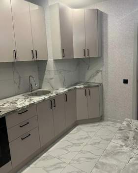 2-к квартира, вторичка, 61м2, 10/17 этаж