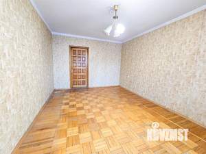 3-к квартира, вторичка, 78м2, 1/10 этаж