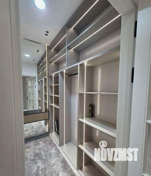 3-к квартира, вторичка, 90м2, 10/18 этаж