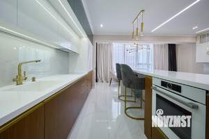 4-к квартира, вторичка, 145м2, 16/25 этаж