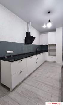 2-к квартира, вторичка, 62м2, 8/18 этаж