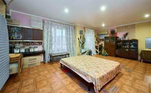 4-к квартира, вторичка, 127м2, 2/4 этаж