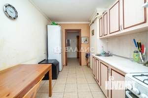 2-к квартира, вторичка, 52м2, 1/10 этаж