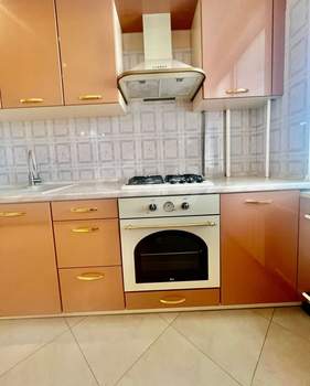 4-к квартира, вторичка, 80м2, 9/10 этаж