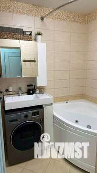 2-к квартира, вторичка, 64м2, 1/6 этаж