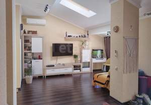 2-к квартира, вторичка, 61м2, 8/8 этаж
