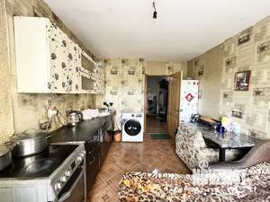 2-к квартира, вторичка, 52м2, 1/9 этаж
