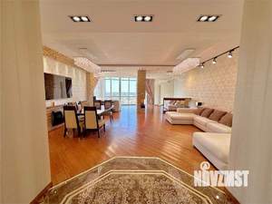 3-к квартира, вторичка, 180м2, 18/20 этаж