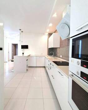 2-к квартира, вторичка, 72м2, 14/24 этаж