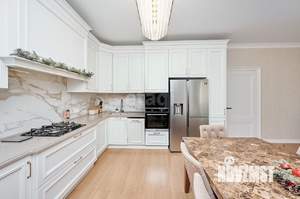 3-к квартира, вторичка, 93м2, 2/9 этаж