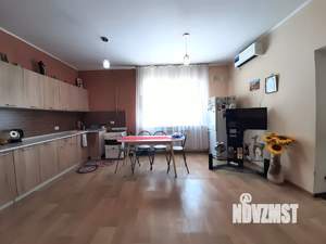1-к квартира, вторичка, 68м2, 1/3 этаж