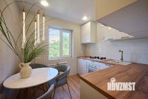 2-к квартира, вторичка, 42м2, 4/5 этаж