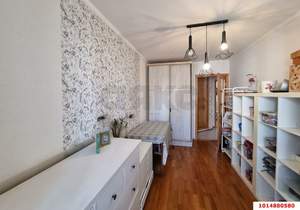 4-к квартира, вторичка, 82м2, 7/9 этаж