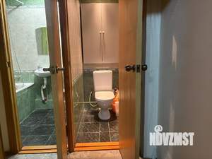 2-к квартира, вторичка, 50м2, 1/10 этаж