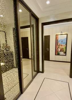 2-к квартира, вторичка, 70м2, 10/17 этаж