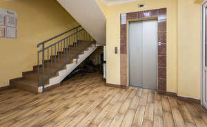 2-к квартира, вторичка, 42м2, 1/9 этаж